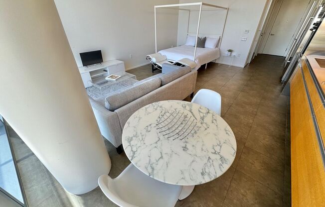 1 bed, 1 bath, $2,400, Unit # 2204