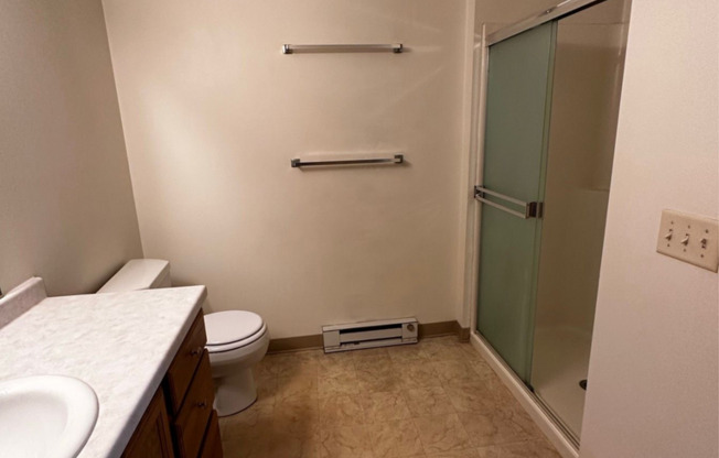 3 beds, 2 baths, 1,200 sqft, $1,425, Unit TE218X-117