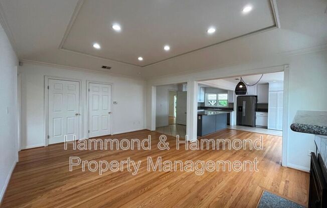 4316 GREENBUSH AVE