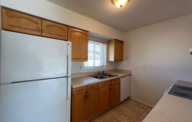 2 beds, 1 bath, $1,650