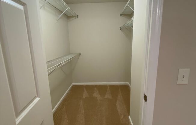 2 beds, 2 baths, 1,131 sqft, $1,425, Unit 2780-1