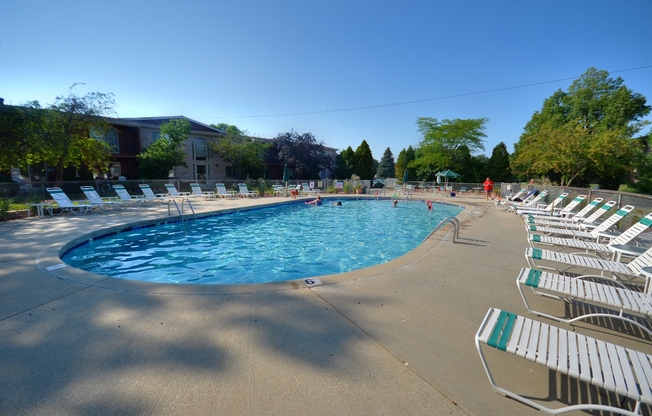 Heated swimming pool