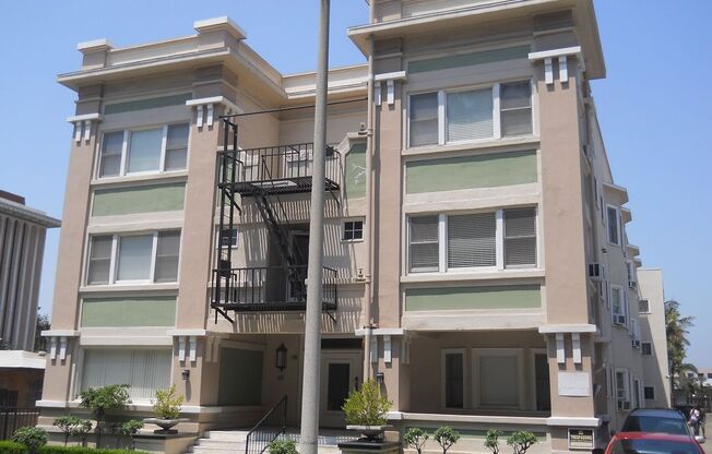 Euclid Square Apartments