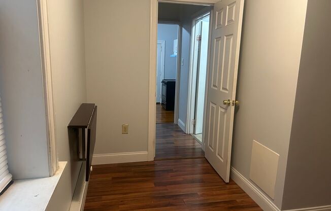 2 beds, 1 bath, $1,195, Unit Apt. #2