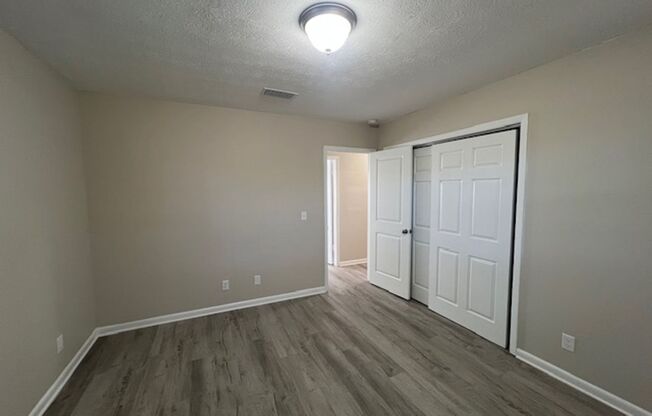 3 beds, 2 baths, $1,595