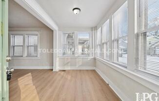1954 BARROWS ST