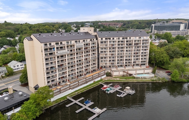 65 Lake Ave