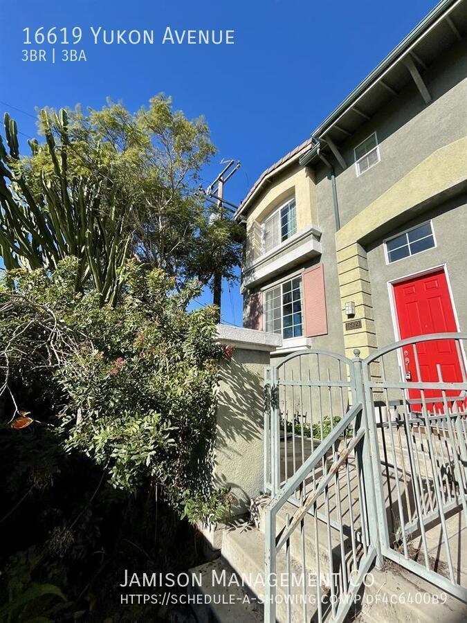 16619 YUKON AVE