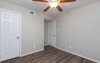 Home - Rolling Meadows - Arlington, TX