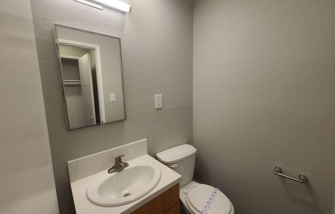 2 beds, 1.5 baths, 1,050 sqft, $3,270, Unit 1740-1