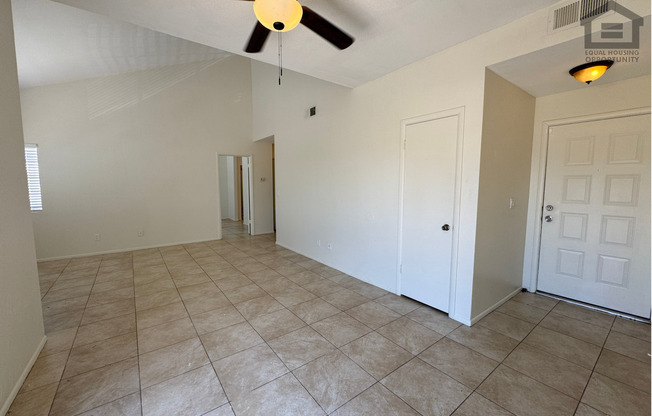 2 beds, 2 baths, $1,099, Unit UNIT 2034