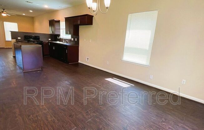 8526 Homewood Ln