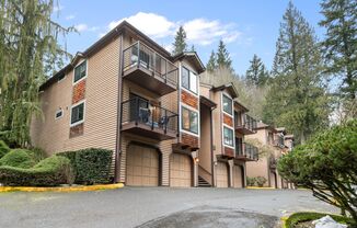Newly updated, quiet condo in GREAT location! W/S/G INCLUDED