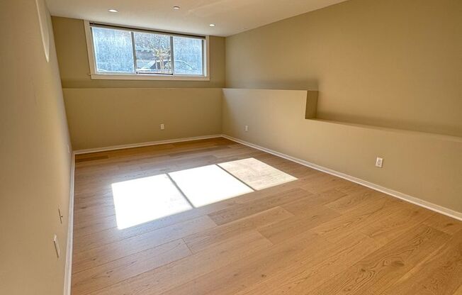 2340 Union Street (1369r)