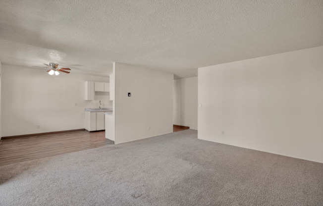 2 beds, 1 bath, 900 sqft, $1,575, Unit 760-24