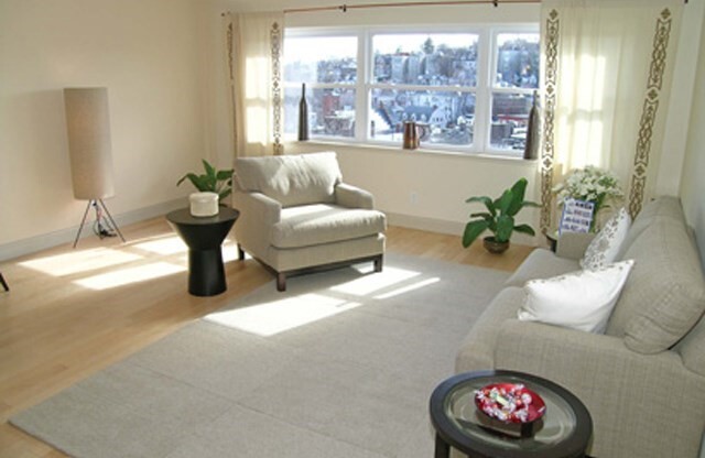 2 beds, 2 baths, 1,093 sqft, $3,700, Unit 906