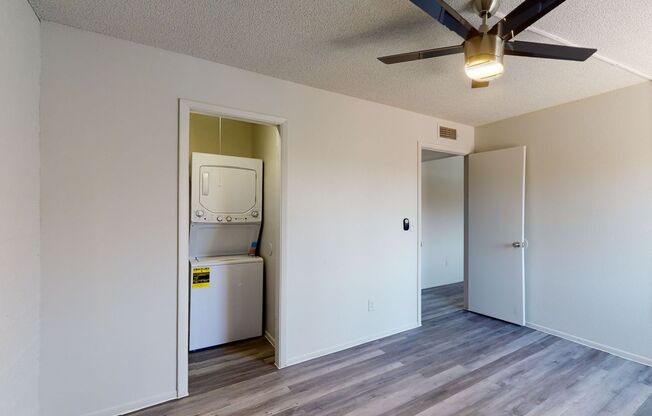 2 beds, 2 baths, 883 sqft, $1,299, Unit 126