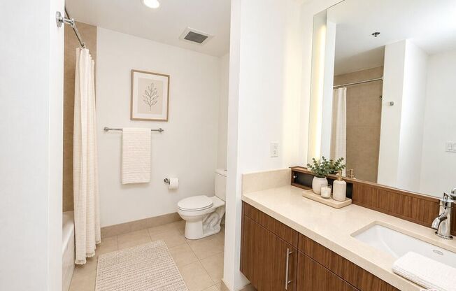 1 bed, 1 bath, 1,030 sqft, $3,200, Unit 1510
