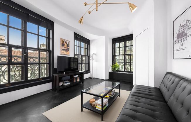 1 bed, 1 bath, 577 sqft, $5,500, Unit 10104