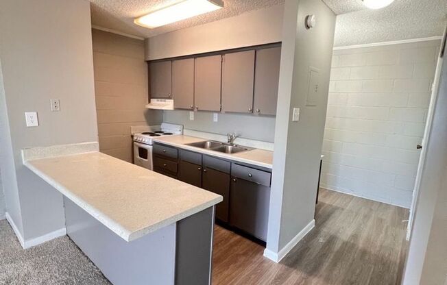 FLEUR APARTMENTS