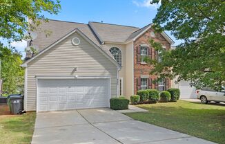 Spacious 4bed/2.5bath Home in Charlotte