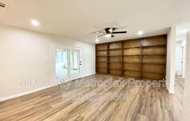 1314 TIMBERLAKE CIR