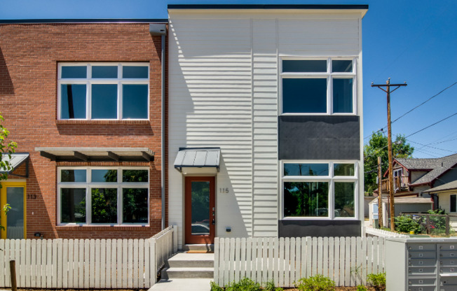 115 N IOWA