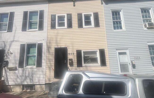 Charming 2BR House in Baltimore, MD 21226