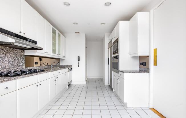 2 beds, 3 baths, 2,087 sqft, $15,500, Unit 40C