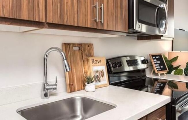 1 bed, 1 bath, 595 sqft, $1,595, Unit 303