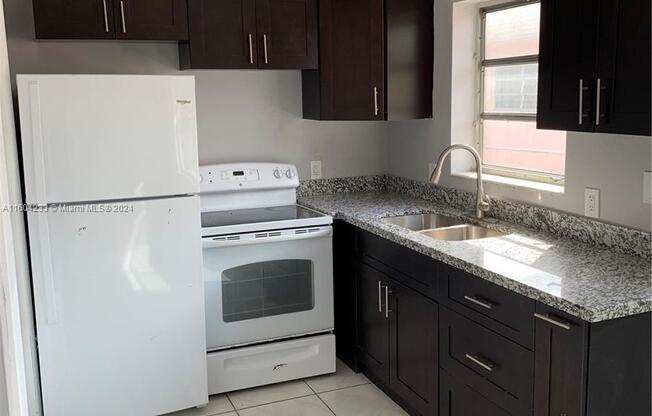 5880 NORTHWEST 16 PL