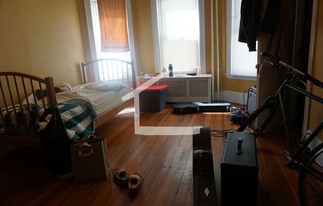 Huge 4 bed in Allston....