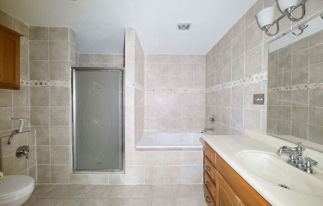 2 beds, 2 baths, $1,450, Unit # 47
