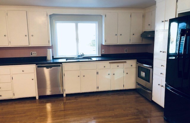 75 ELGIN ST 