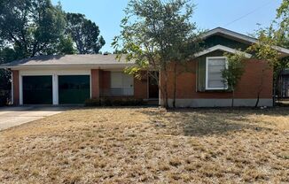 Walk to St. Edwards University!-2711 Little John