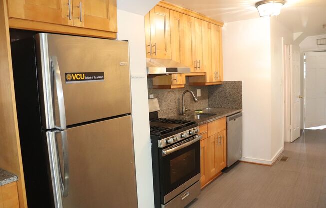 3 beds, 2 baths, $2,300