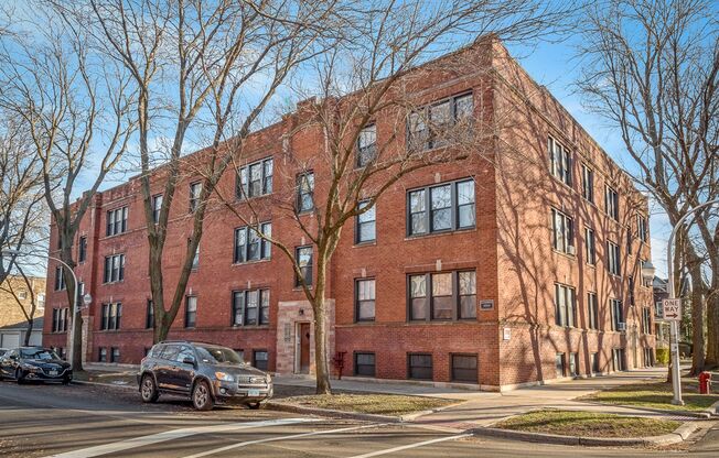 4951-53 N. Oakley / 2251-57 W. Argyle