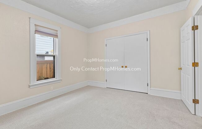 2 beds, 1 bath, $1,849, Unit 6315 E Burnside Street Unit 1