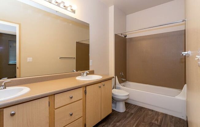 2 beds, 1 bath, 966 sqft, $1,850, Unit B303