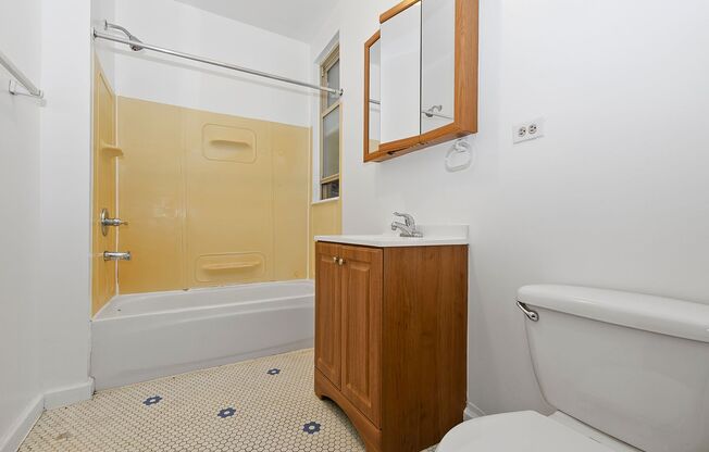1 bed, 1 bath, 650 sqft, $1,325, Unit 3019 - 2