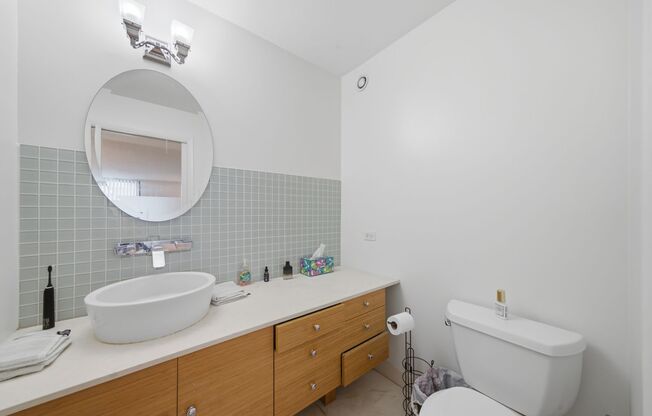 2 beds, 2 baths, $3,700, Unit # 502