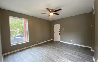 301 BENTON BLVD