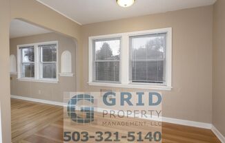Charming Two Bedroom Home Available in Southeast Portland!