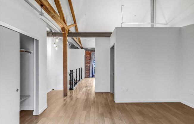 2 beds, 1.5 baths, 1,340 sqft, $4,700, Unit 110