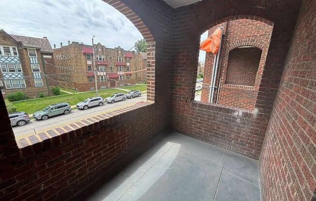 2 beds, 1 bath, 750 sqft, $1,999, Unit 5637 Hobart St.#23