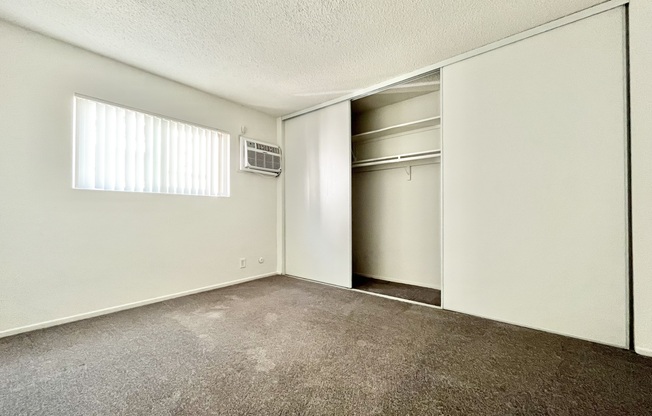 2 beds, 1 bath, $1,695