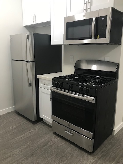 Studio, 1 bath, 500 sqft, $1,549, Unit #12 A