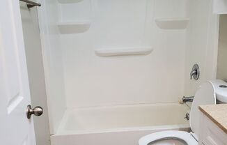 1 bed, 1 bath, 575 sqft, $1,420, Unit 68