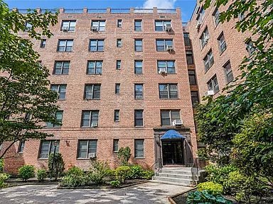 25 OLIVER ST