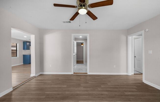 Charming 5- Bedroom Home in the Heart of Texas!
